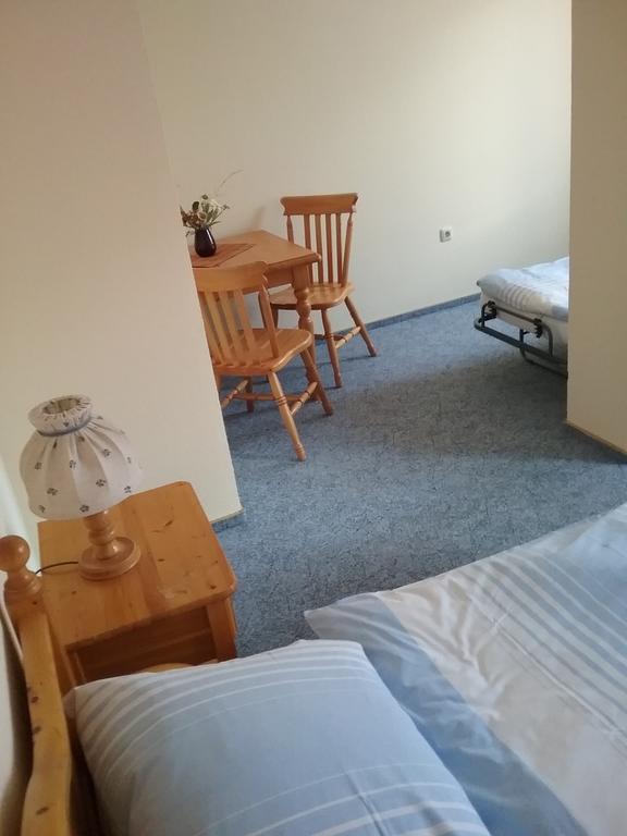 Gastezimmer - Campingplatz Am Muhlenbach Soltau Luaran gambar
